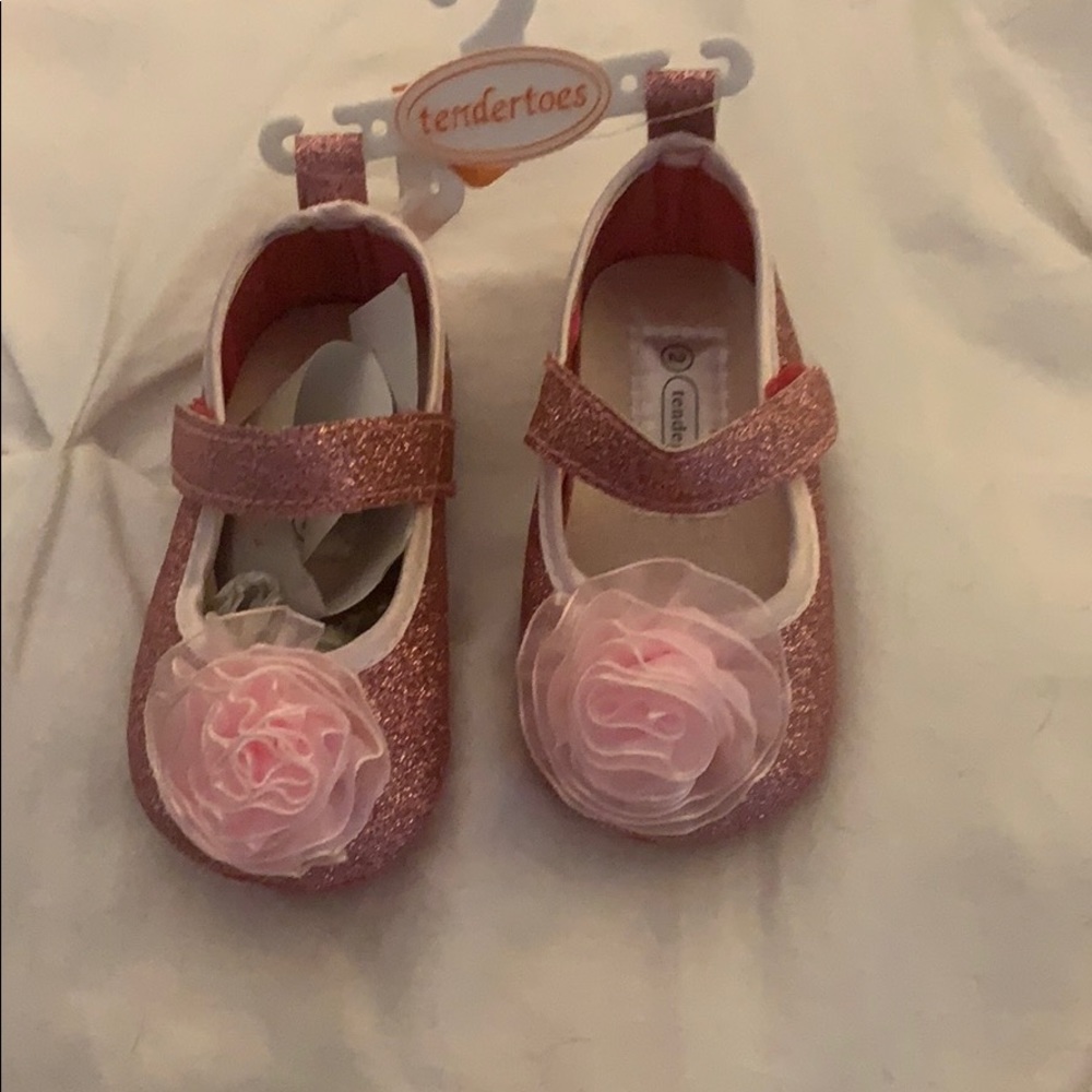 Rose gold Tendertoes dress shoes. 🌺